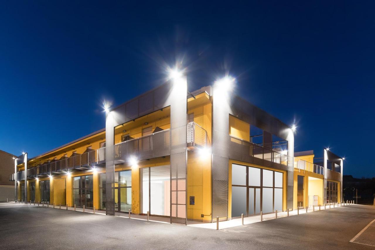 Aspio Residence Камерано Экстерьер фото